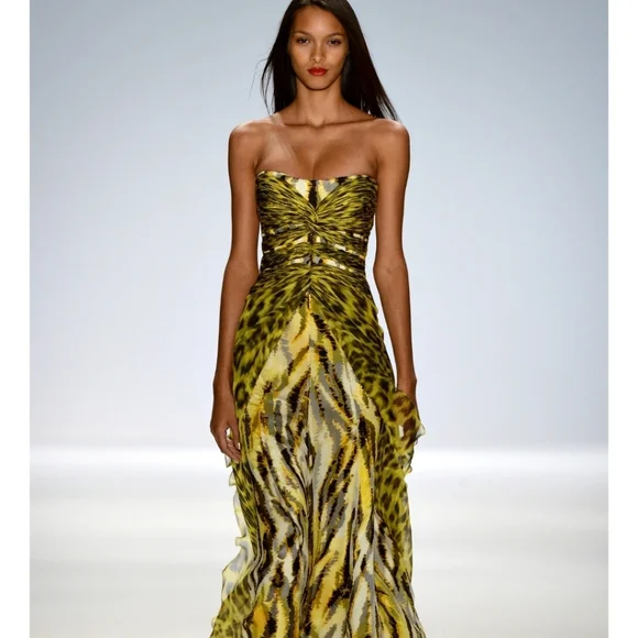 Carlos Miele Gown - Picture 1 of 12